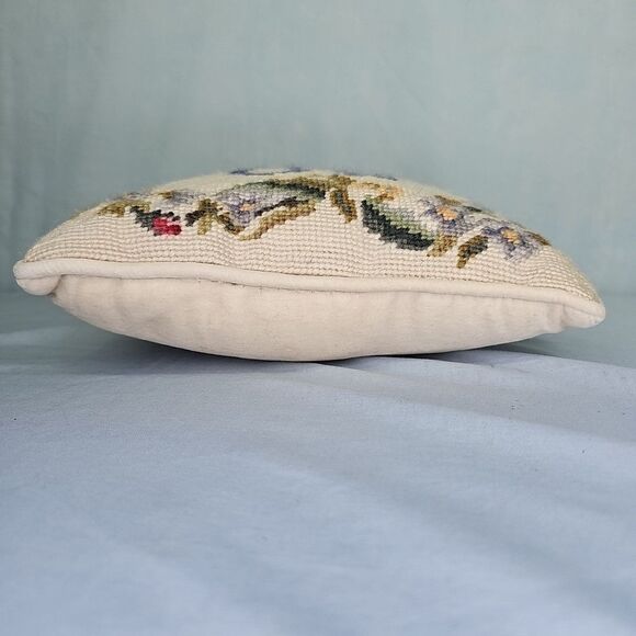 Golden Anniversary Pillow Gift Needlepoint 50 Years Together Vintage 9'' x 9'' - Picture 5 of 7